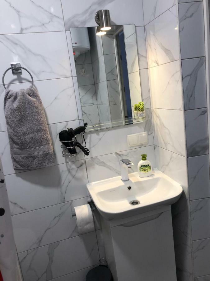 Apartment Studio Paris 51 Irpin Bagian luar foto